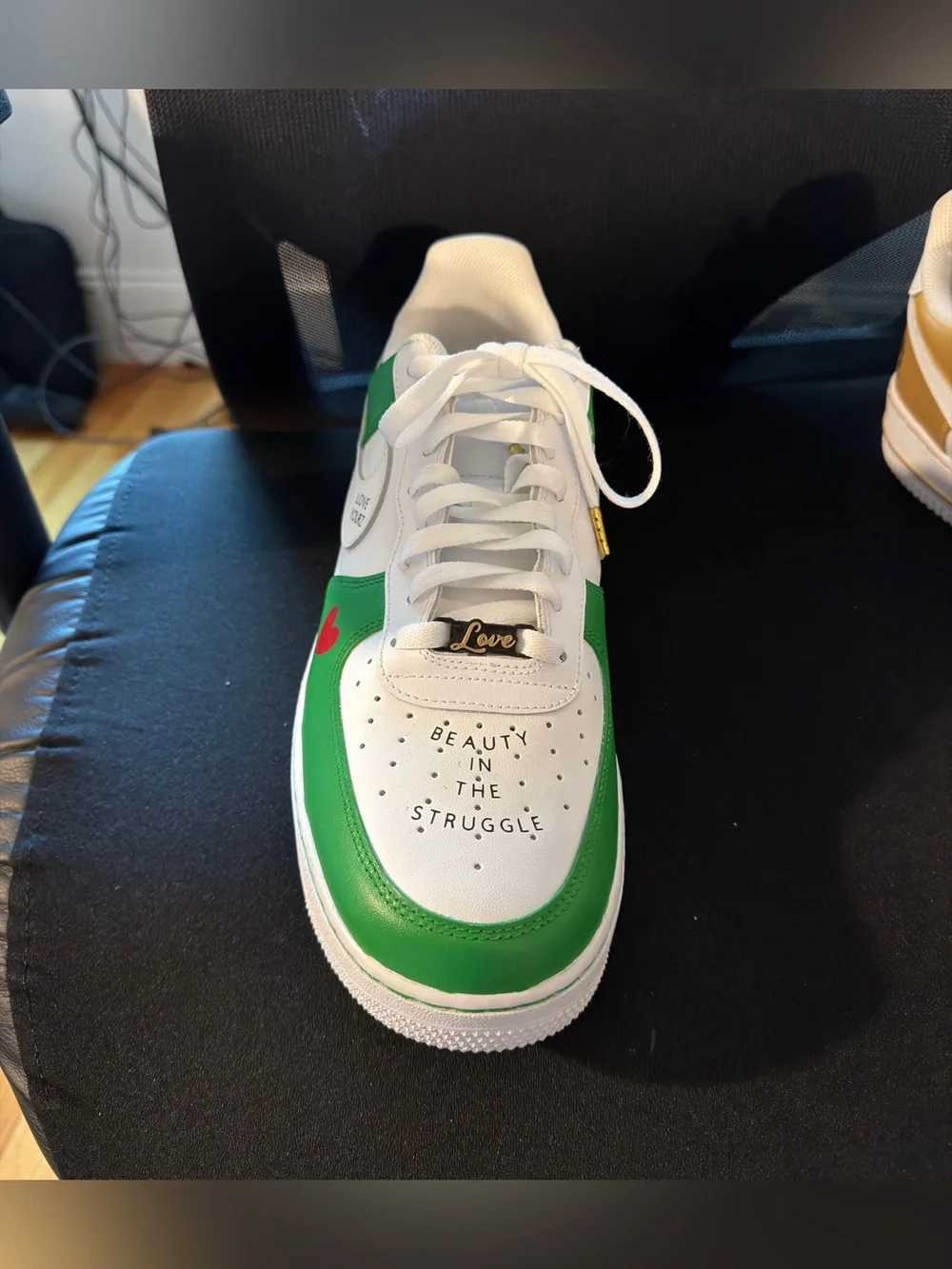 Nike sale extremely